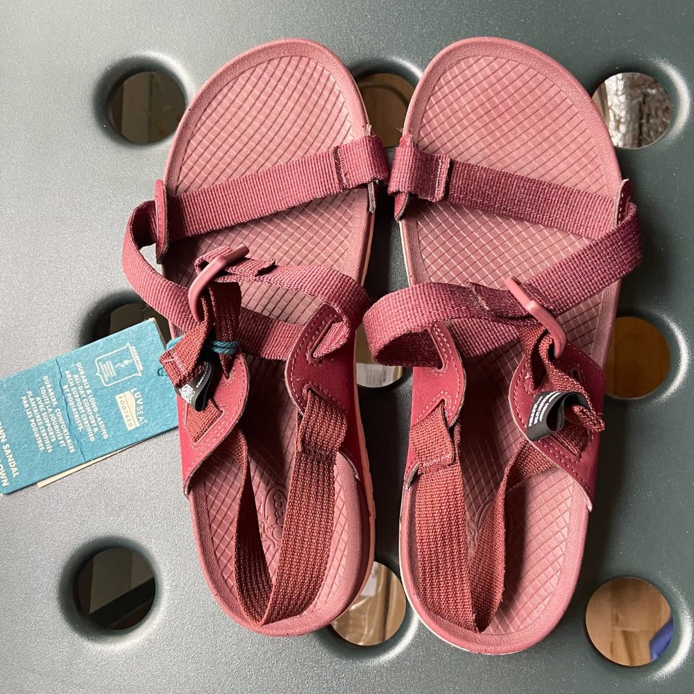 COPY - NWT Chaco Lowdown Sandals- Maroon